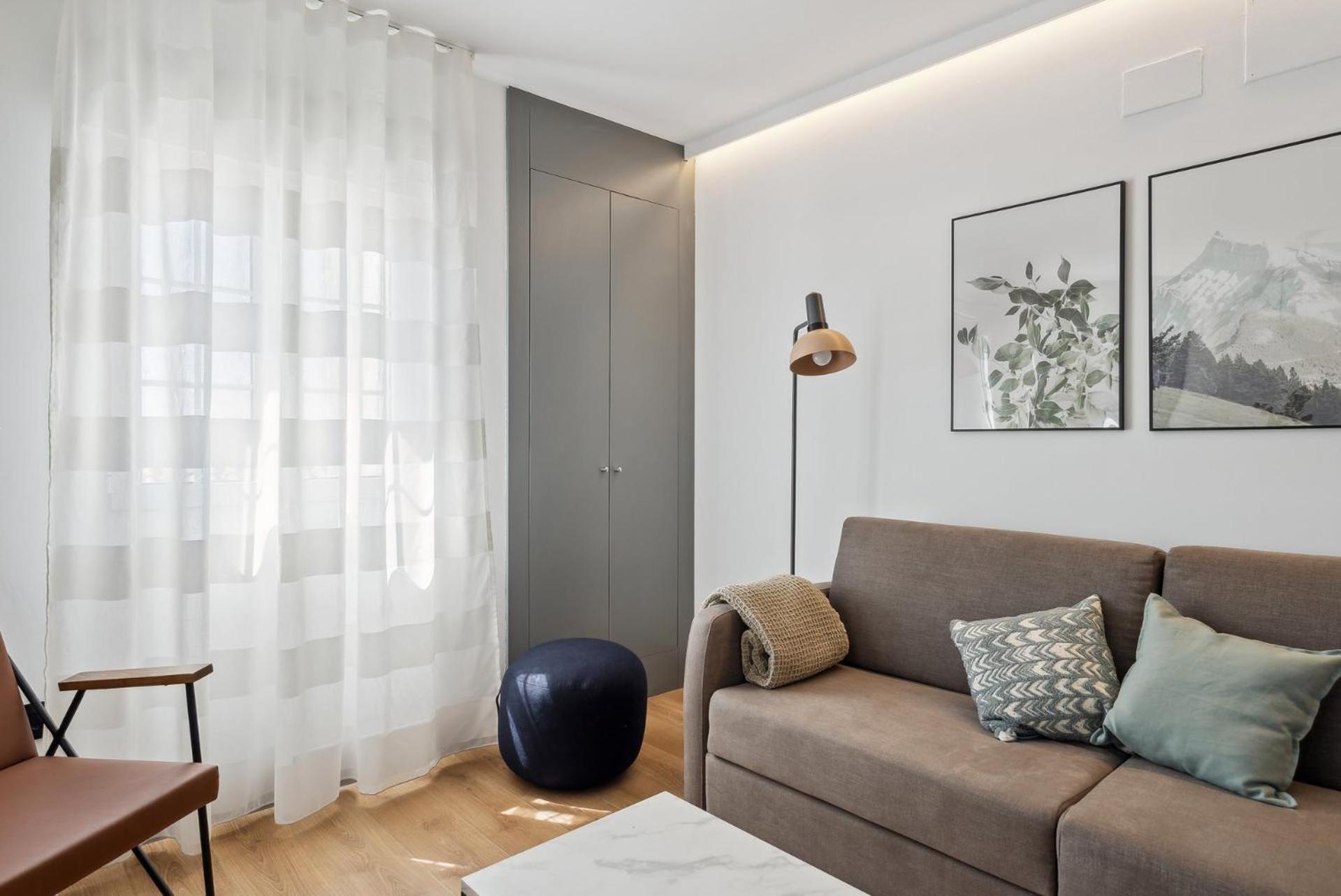 Limehome Madrid Calle De Santa Ana - Estancia Temporal Exteriör bild