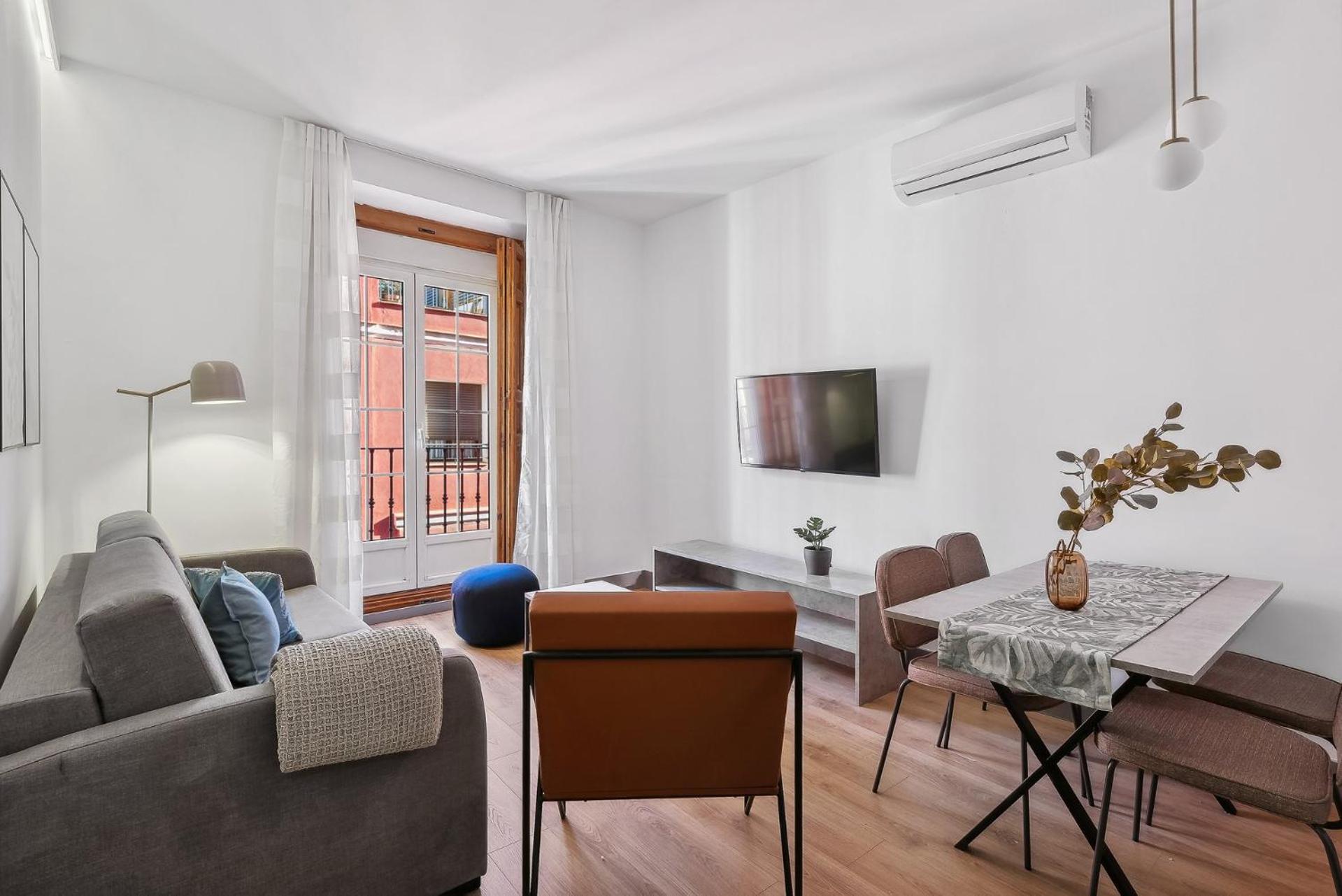 Limehome Madrid Calle De Santa Ana - Estancia Temporal Exteriör bild